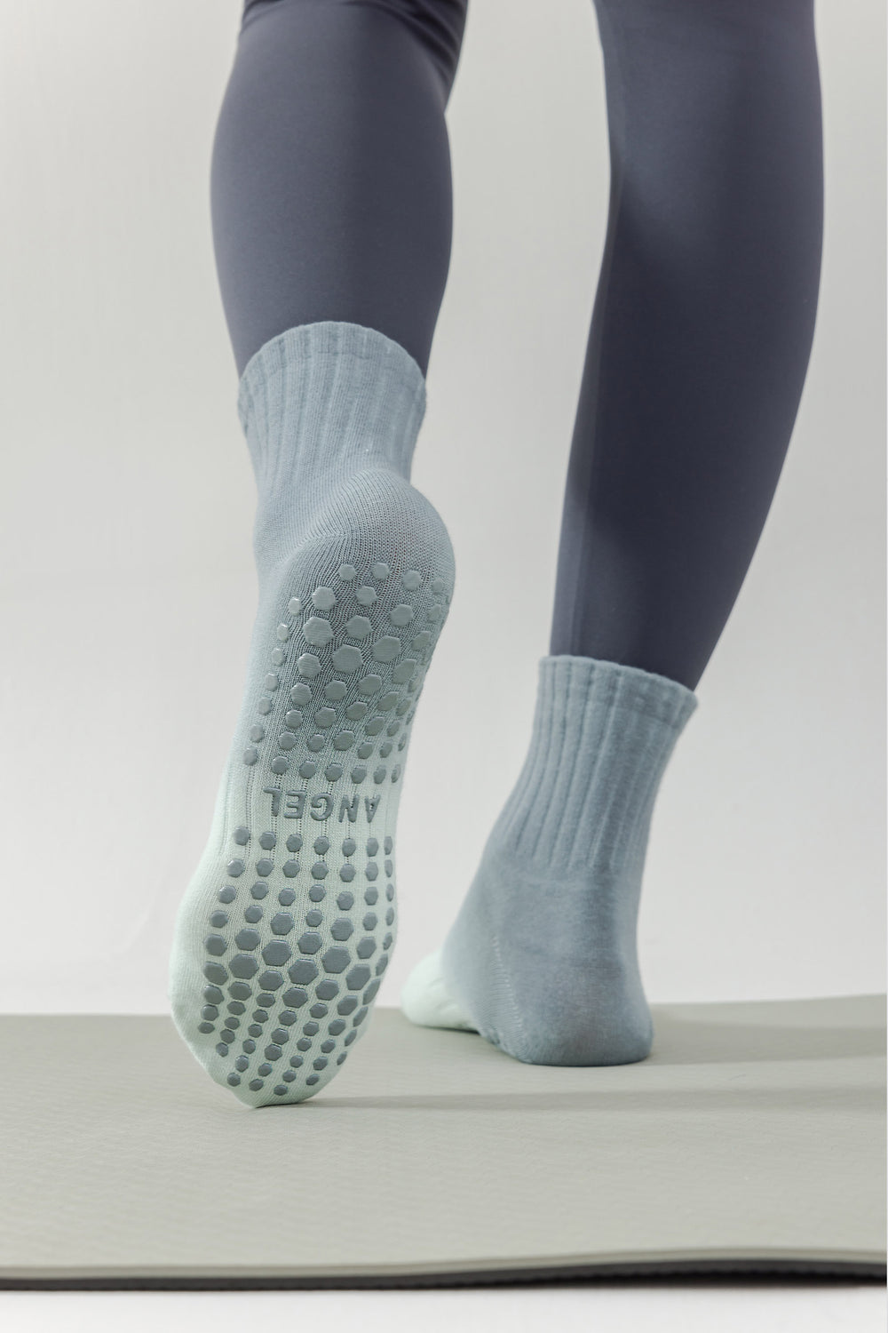Gradient Mint Grey
