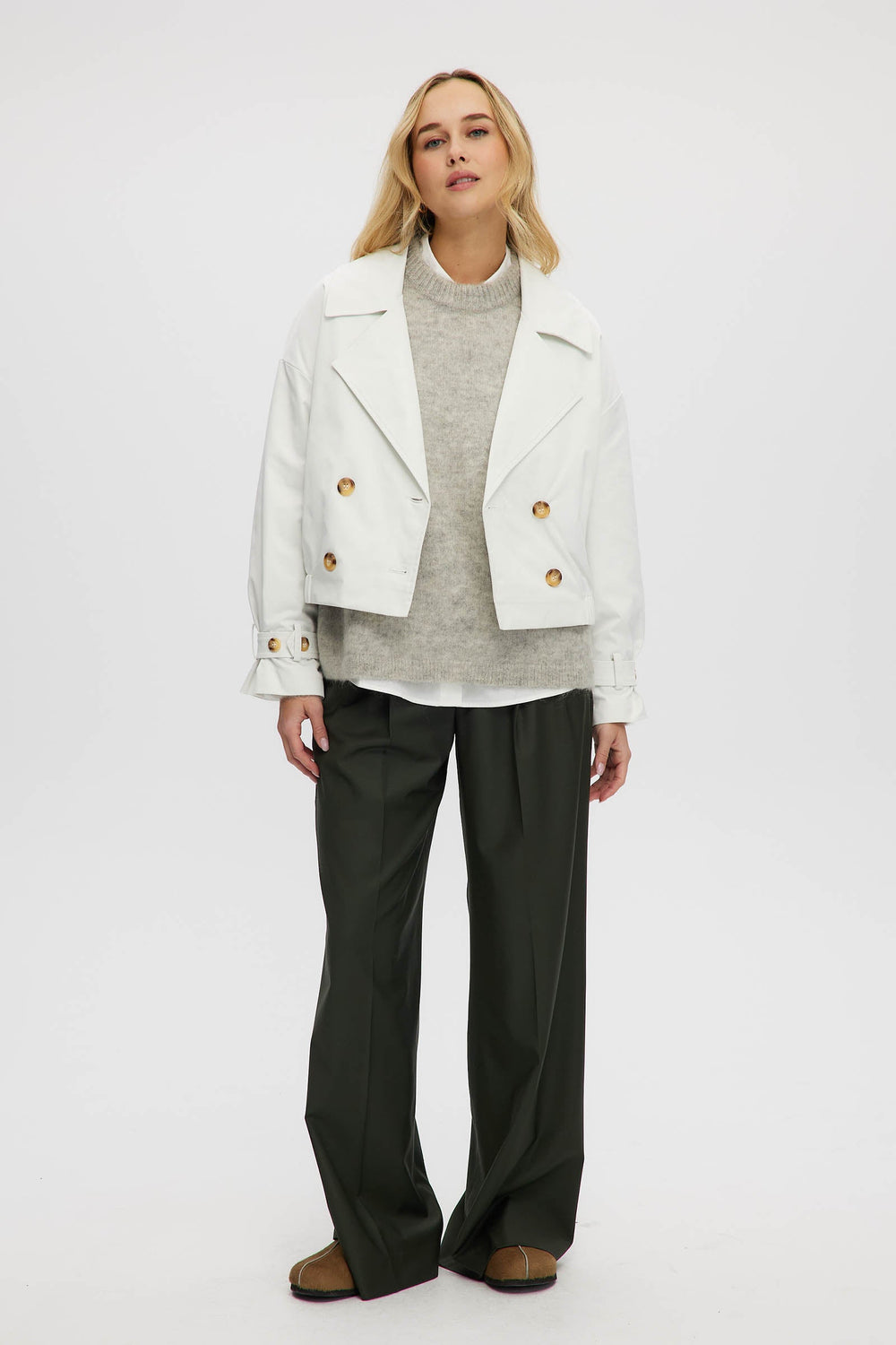 Anji - White - White (1)