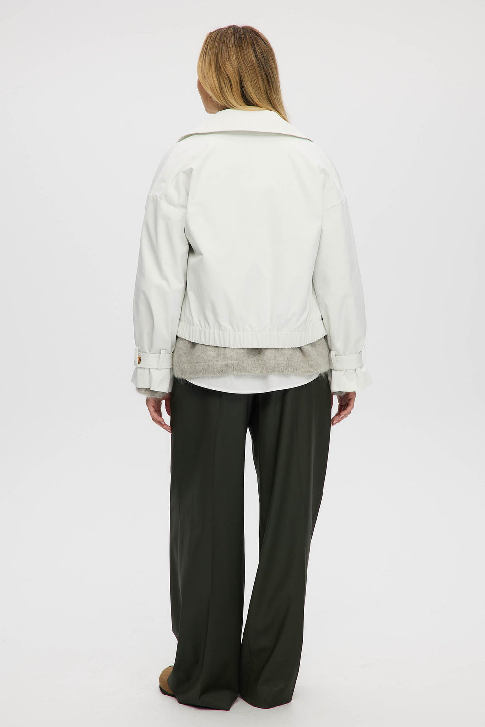 Anji - White - White (2)