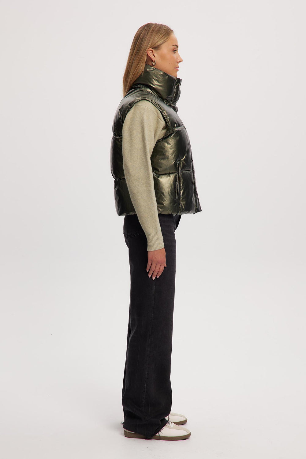 Aurora-M - Olivemetal - Olivemetal (3)