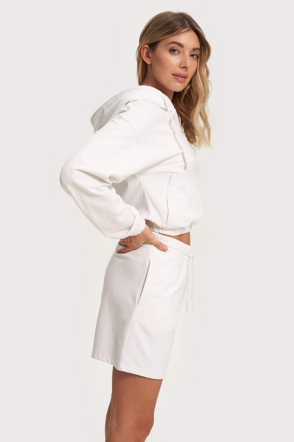 Bristy - White - White (3)