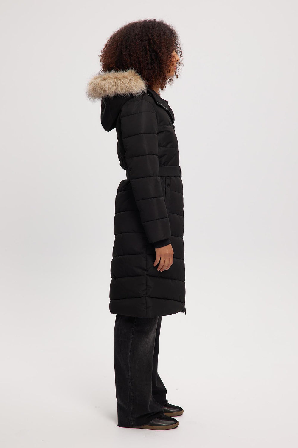 Capri - Black - Black (3)
