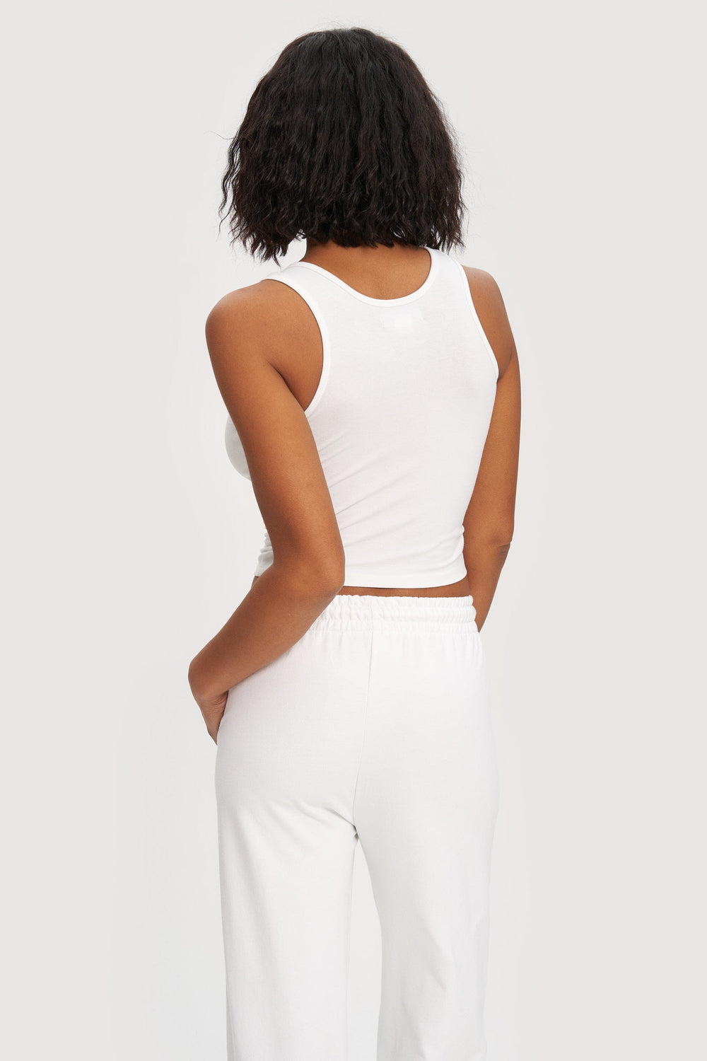 Desi - White - White (5)