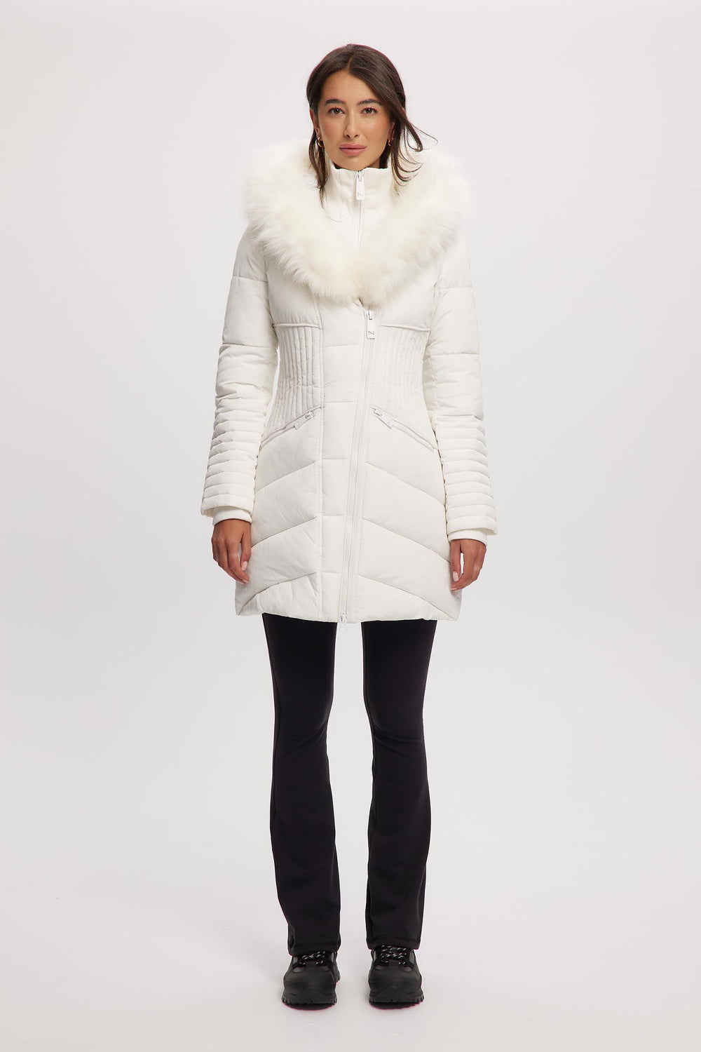 Gigi - White - White (1)