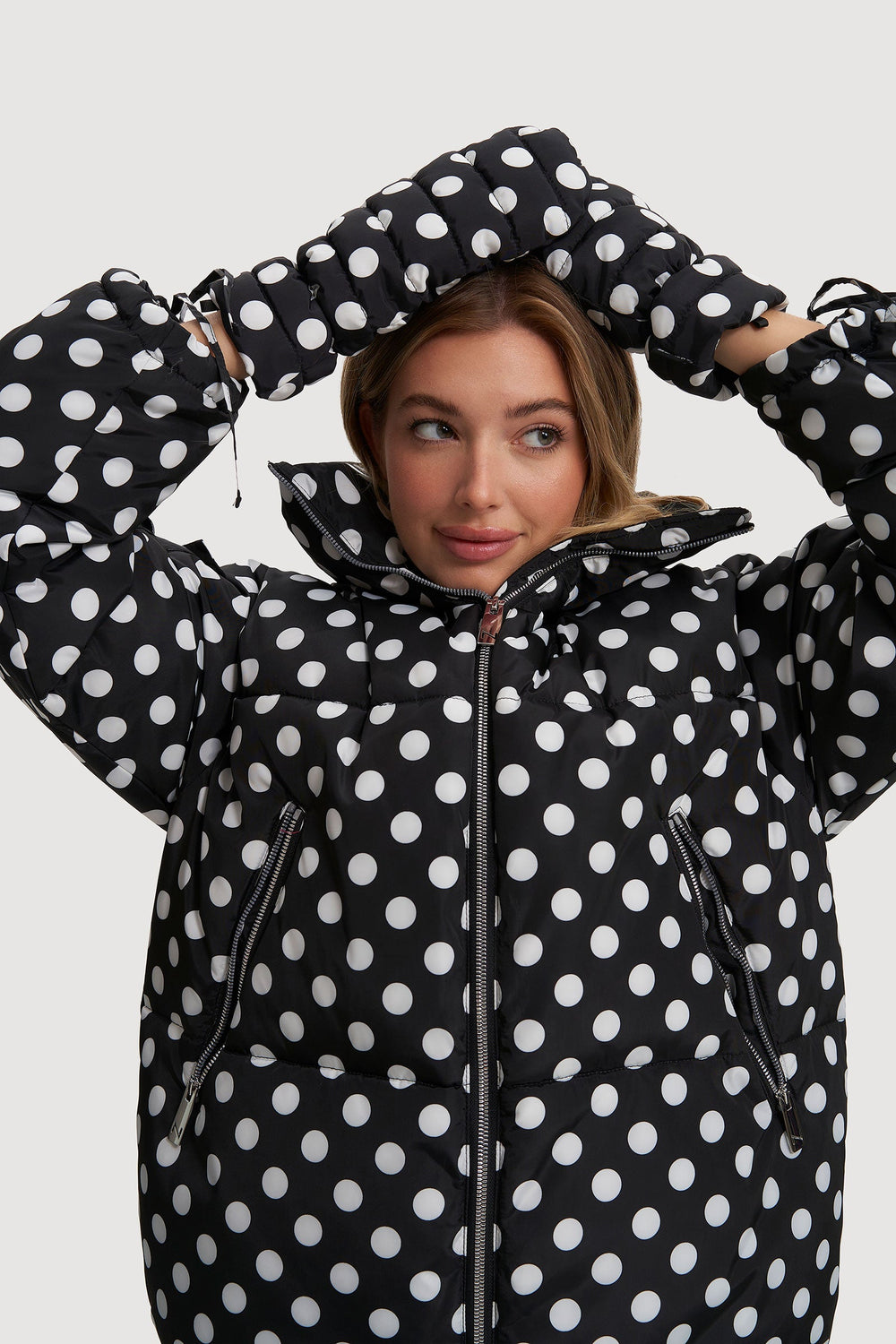 Jocasta - Black Polka Dots - Black Polka Dots (2)
