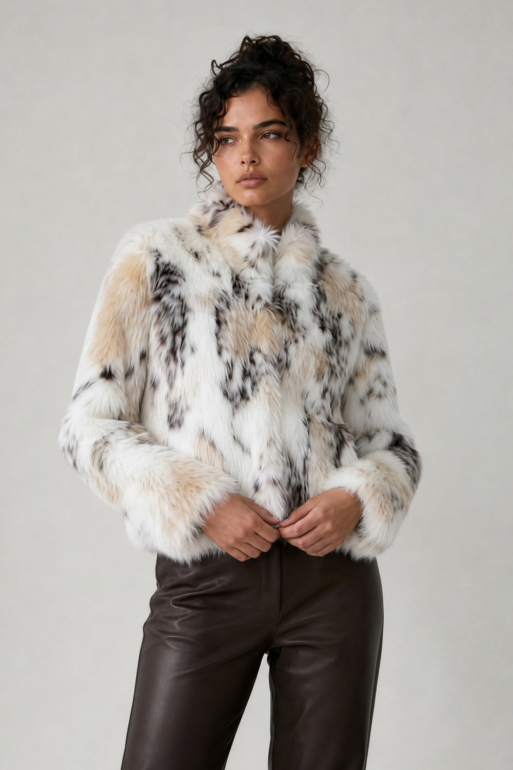 Katryn - Off White Animal (1)