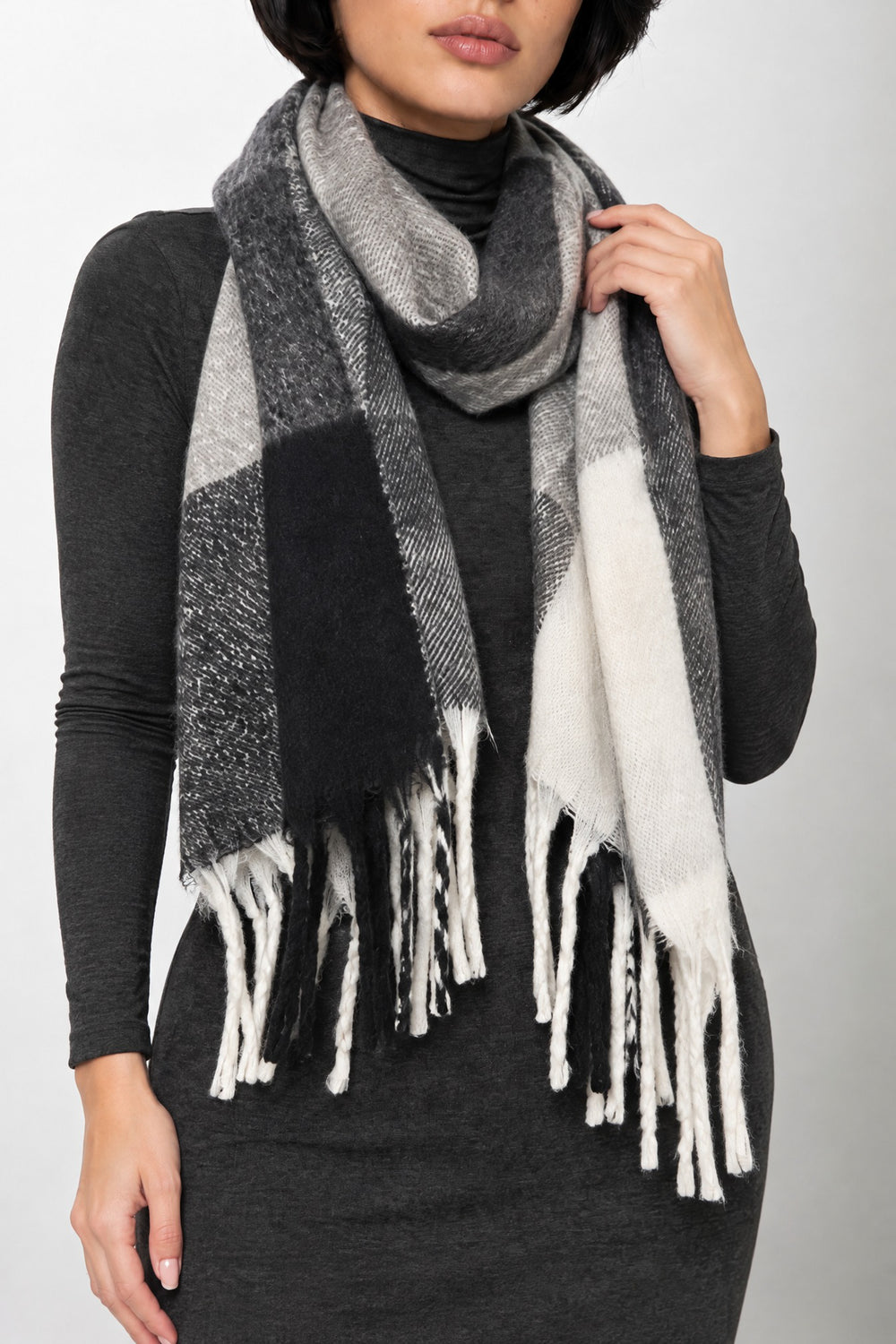 Line - Grey - Grey (1)