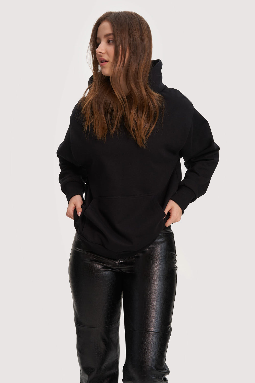 Reign - Black - Black (3)