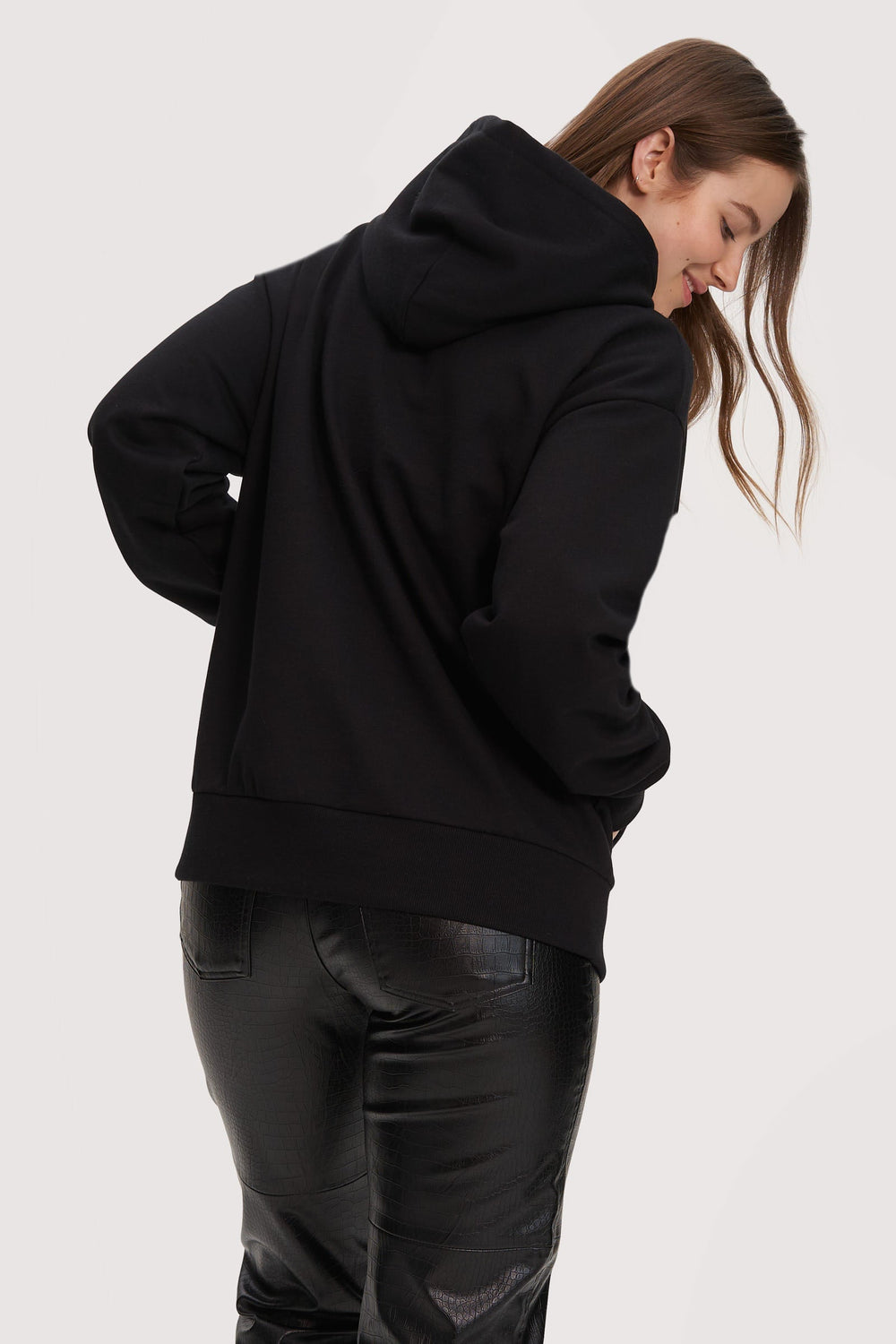 Reign - Black - Black (6)