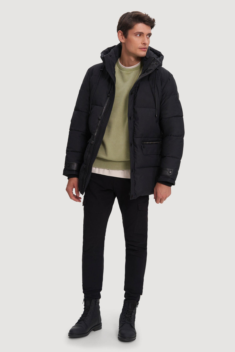 Russel - Black - Black (2)