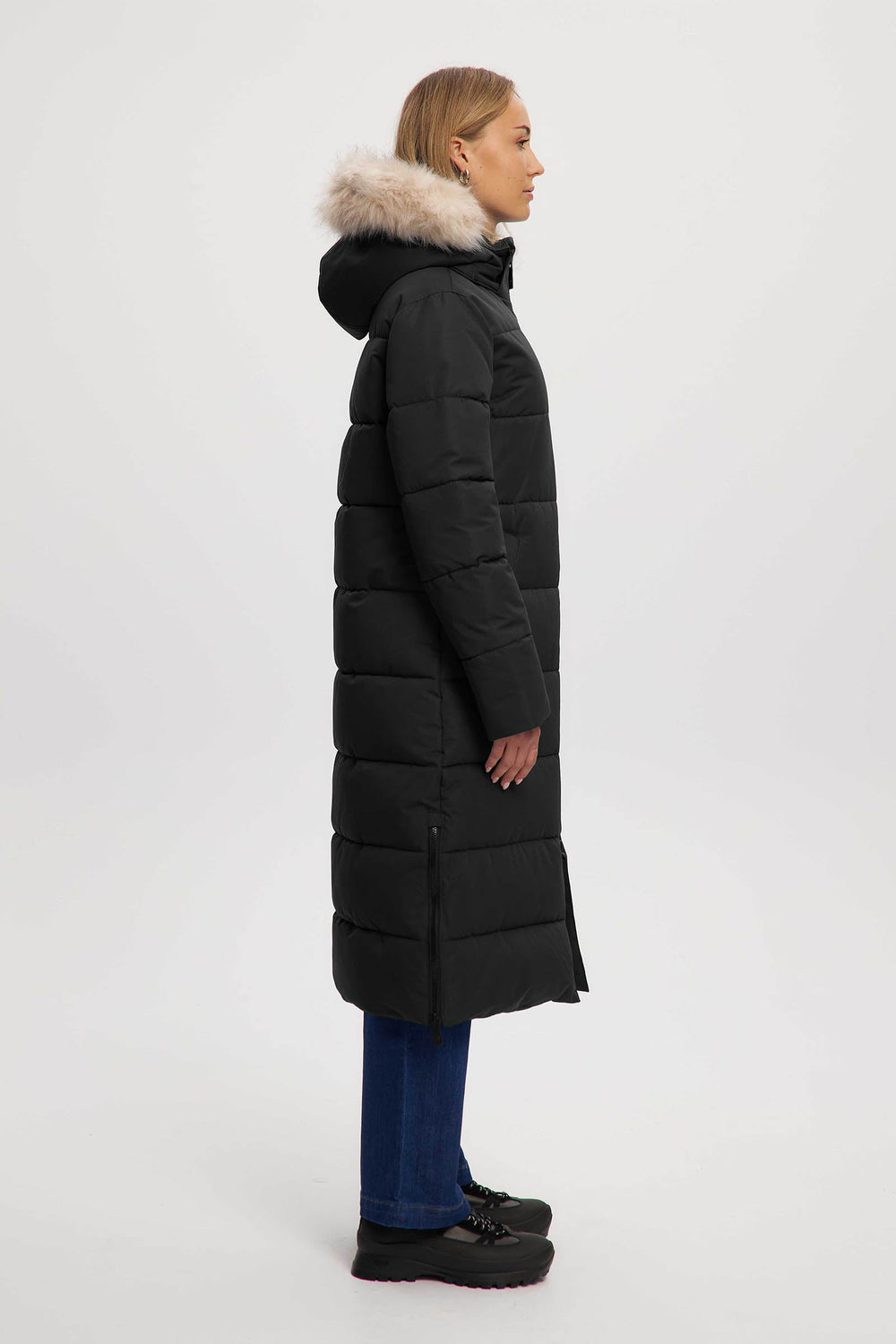 Winter - Black - Black (5)
